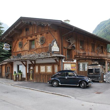 Ferienwohnungen Rustica Längenfeld Exterior photo