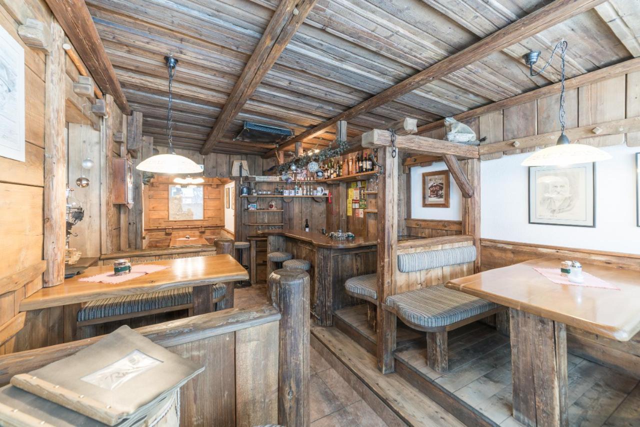Ferienwohnungen Rustica Längenfeld Exterior photo